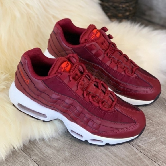 Nike Shoes - Nike Air Max 95 women’s Team Read size 7